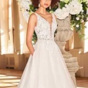 Elegant wedding dress for the élégant bride